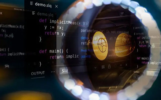 柳林 api php源码,下载的php源码怎么运行呢？